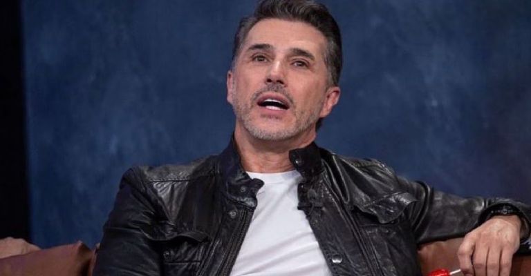 Sergio Mayer es tachado de proxeneta