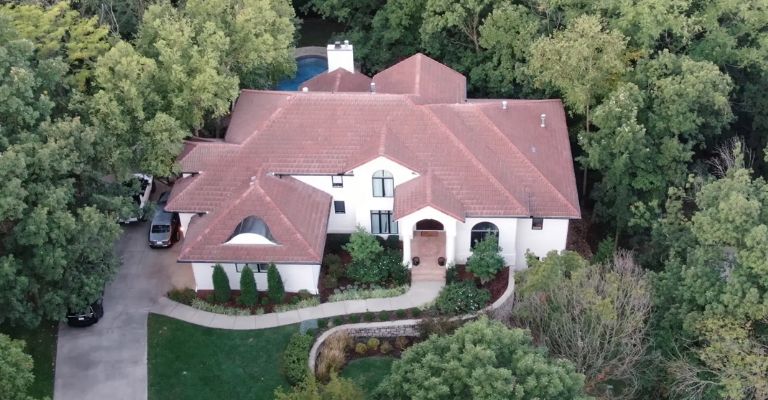 Taylor Swift fue vista en casa de Kelce