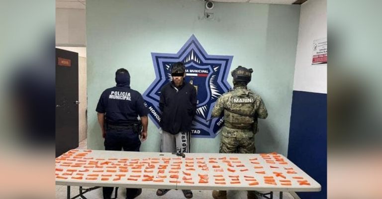 SSCP y Marina decomisan productos ilegales y detienen a dos