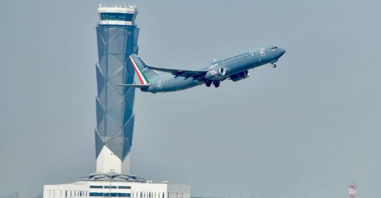 Fuerza Aérea Mexicana va en rescate de mexicanos en Israel