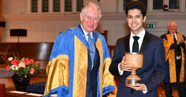 Eduardo Andrade fue galardonado por el Rey Carlos III