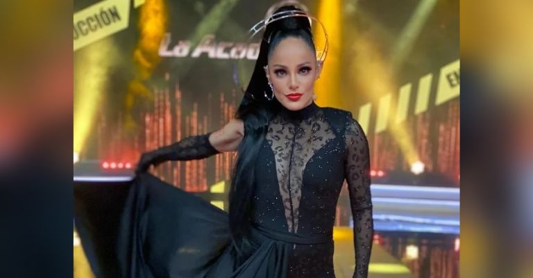 Lola Cortés revela que ella pidió doble mastectomía y hace fuerte súplica