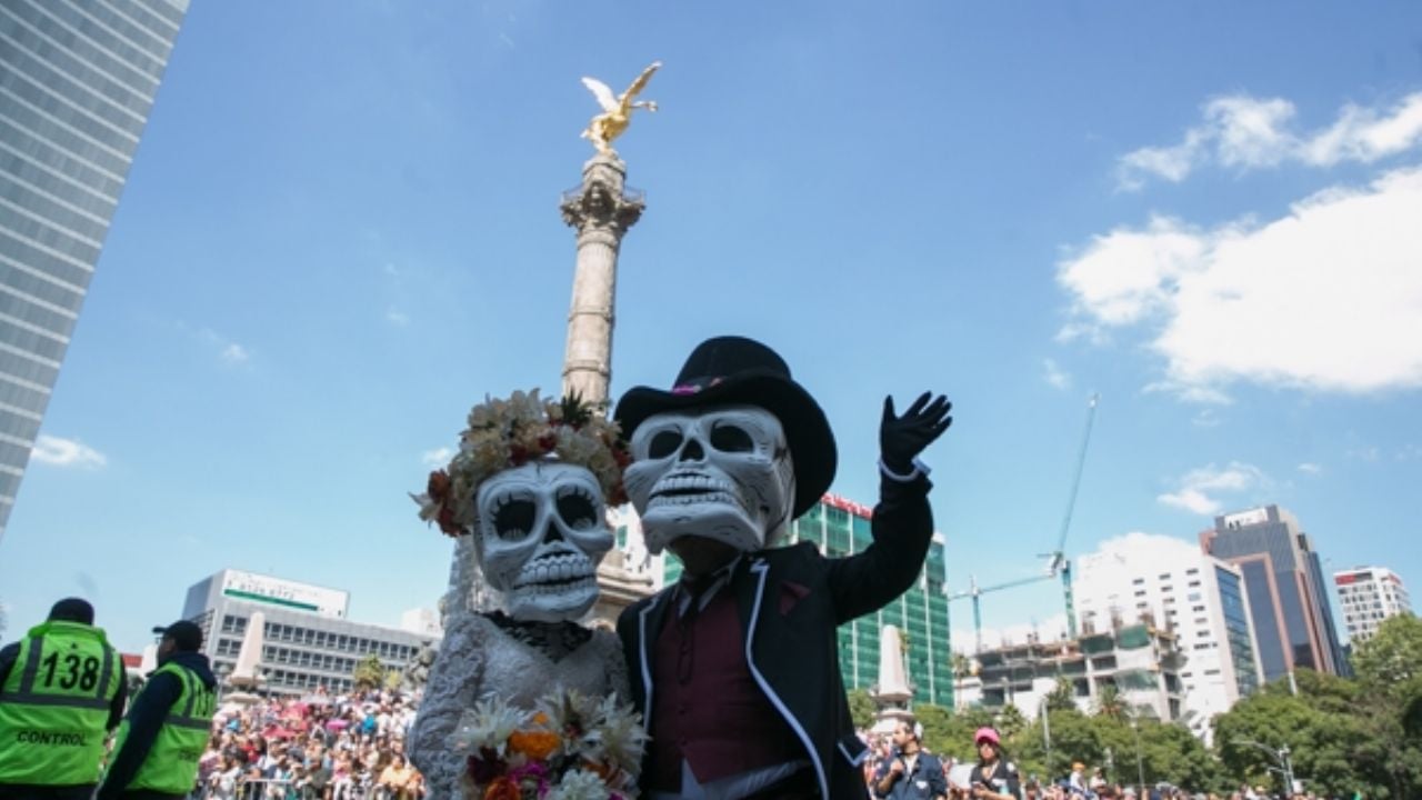 Día de Muertos: Hoy No Circula en CDMX y EDOMEX del jueves 2 de noviembre 2023