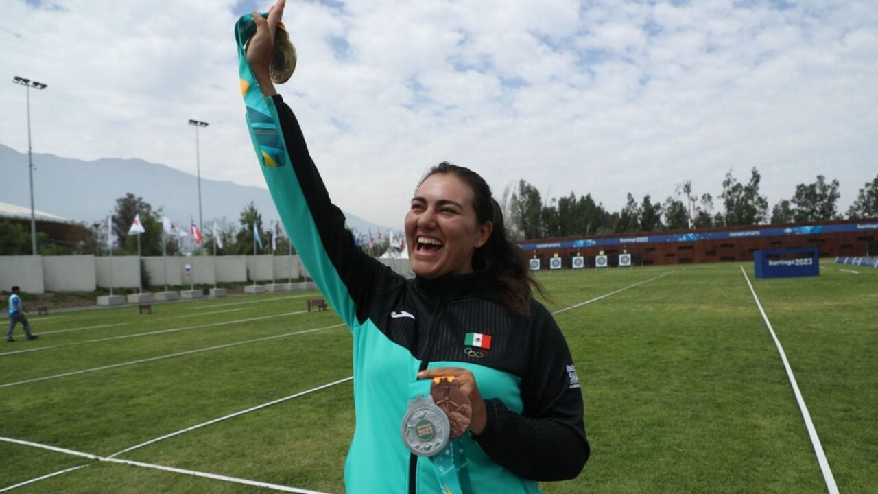Alejandra Valencia recibe el PND en la categoría de deporte no profesional