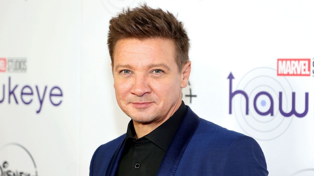 Jeremy Renner los tratamientos a los que se sometió después de un accidente casi fatal