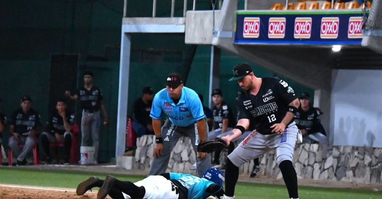 Yaquis frente a Cañeros 
