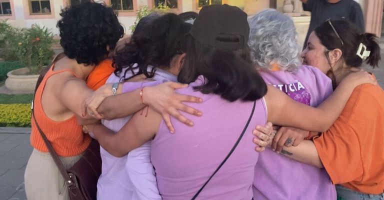 Realizan caravana para exigir acciones contra la violencia hacía la mujer