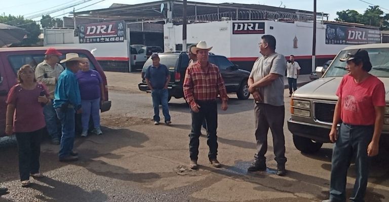 Vecinos de Las Cortinas cierran la calle como protesta ante indiferencia de las autoridades