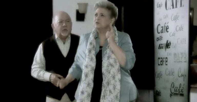 Sergio Corona da dura noticia de su salud y aparece con oxígeno