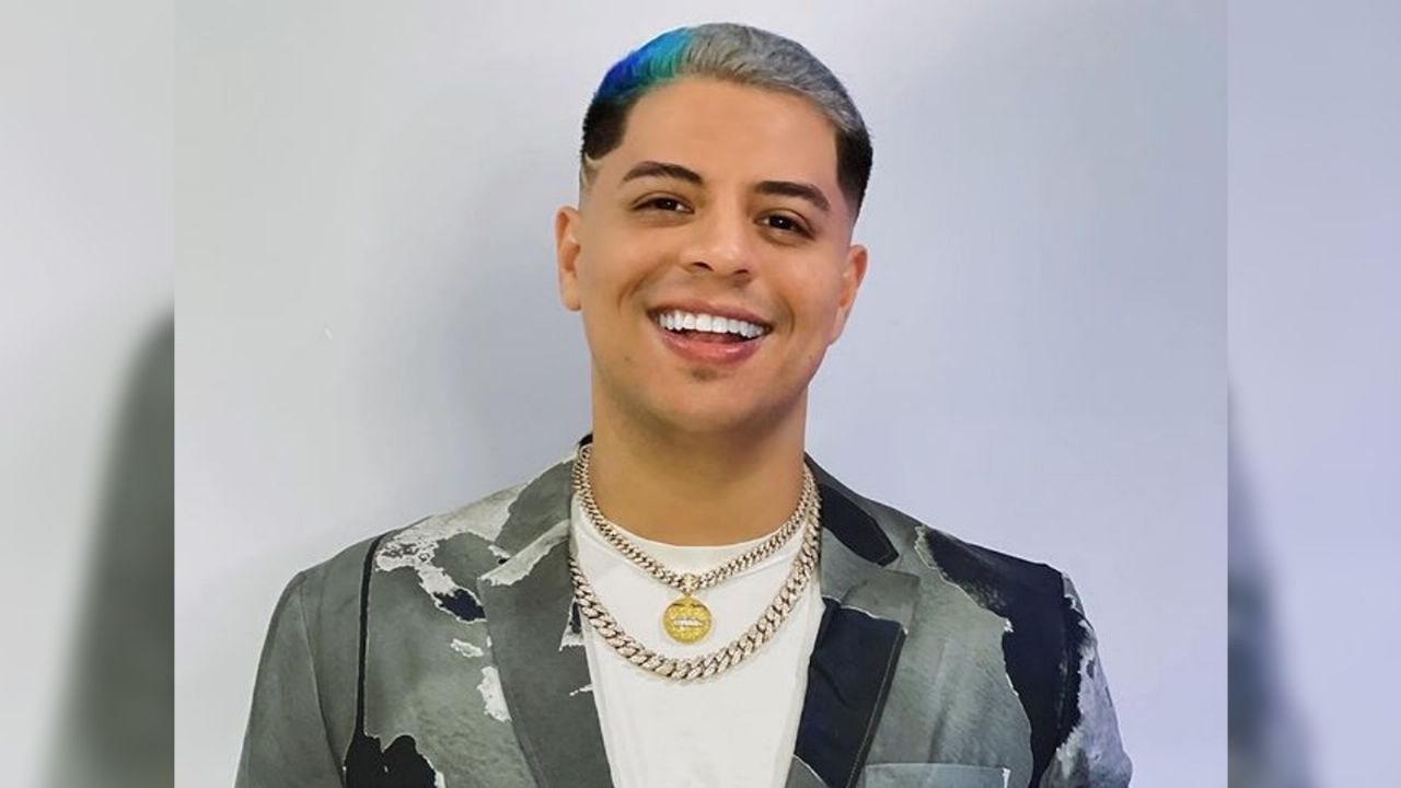 Eduin Caz sufre asalto en EU, se viste de luto y así habla de los hechos
