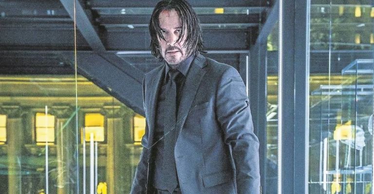 Keanu Reeves es víctima de la delincuencia pues hombres armados robaron su hogar