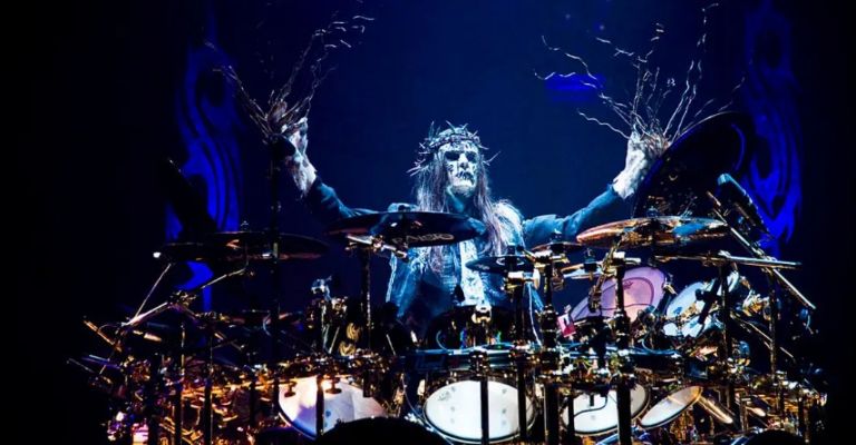Joey Jordison fallece y sus hijos demandan a la banda Slipknot