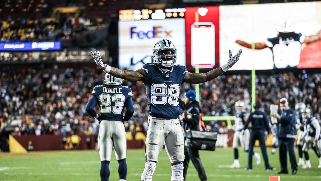 Ezekiel Elliott regresa a casa con Dallas Cowboys