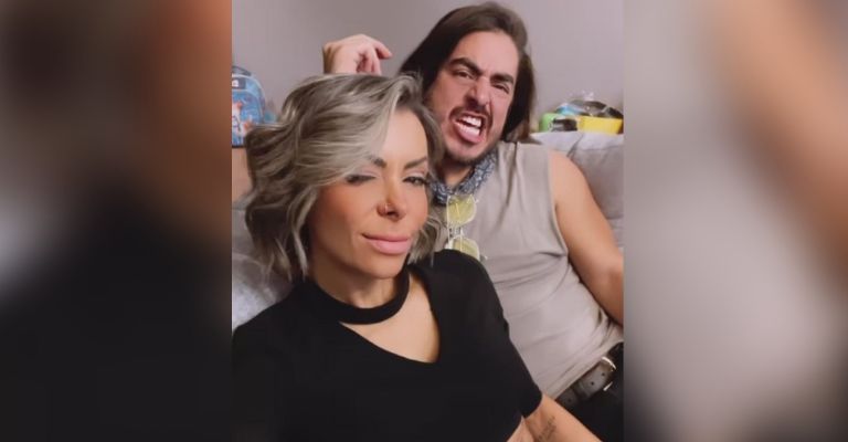 Rey Grupero arma zafarrancho en la Fiscalía y golpean a reportero