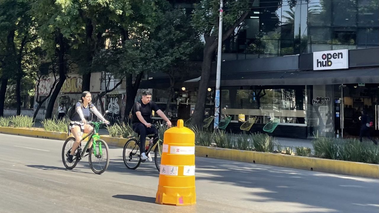 ¿Y la contingencia? Organizan Paseo dominical en CDMX a pesar de la contaminación