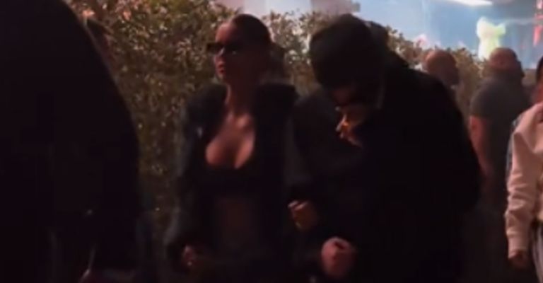 Peso Pluma reaparece con guapa mujer en Coachella 2024