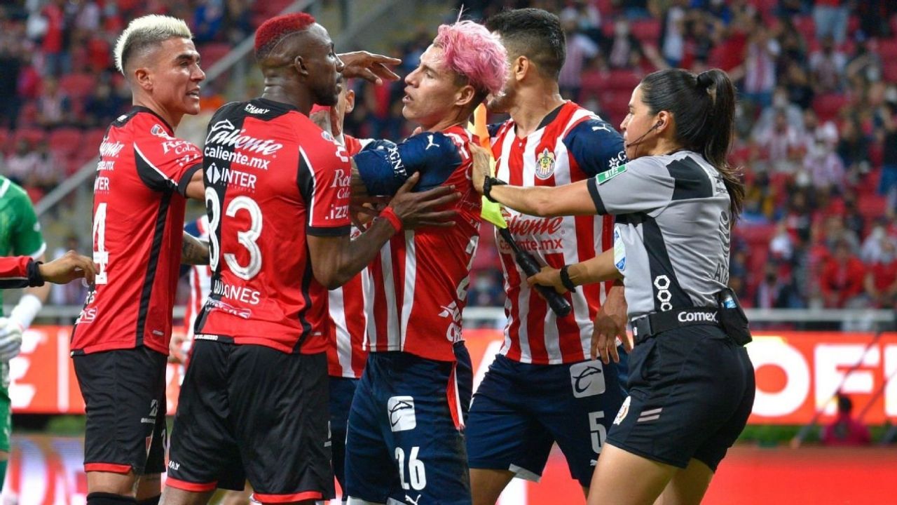 Agreden a afisionado del Atlas en Clásico Tapatío