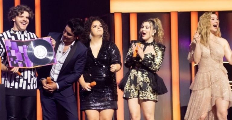 Revelan el Equipo Ganador de la Primera Temporada de Juego de Voces