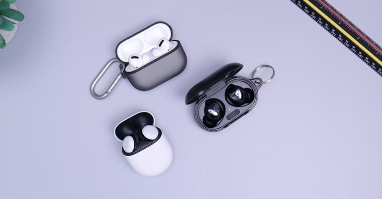 ¿Qué tal unos audífonos para que escuche las canciones que más le gustan?