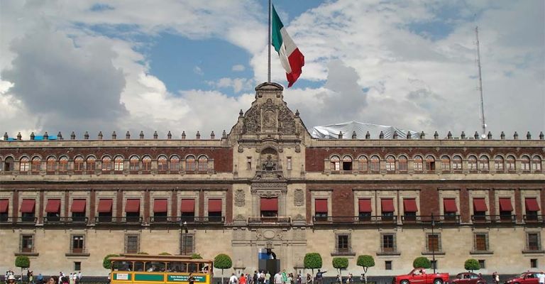 Estos son algunos de los funcionarios que renunciaron al PRI para sumarse al proyecto político encabezado por Andrés Manuel López Obrador 