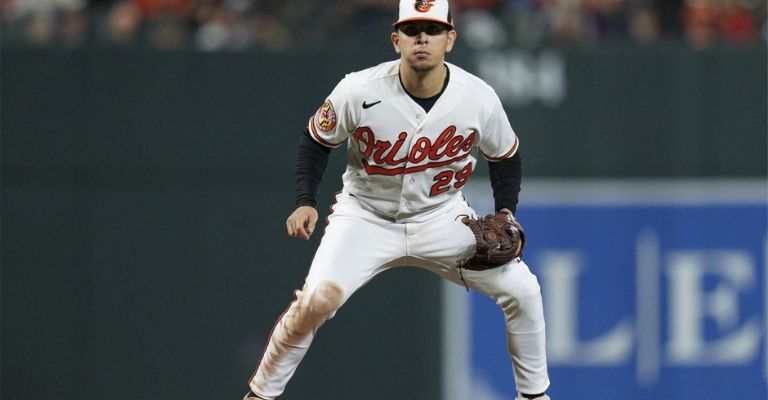 El sonorense entró como emergente en la séptima entrada