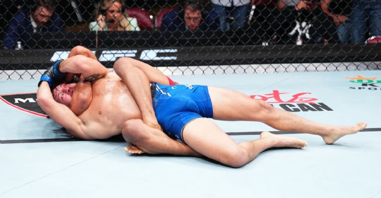 Peleador mexicano quiere cumplirle una promesa a su mamá