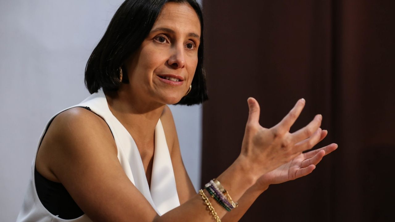 ¿Actriz de Televisa se une a Sheinbaum? Ella es Luz Elena González, secretaria de Energía