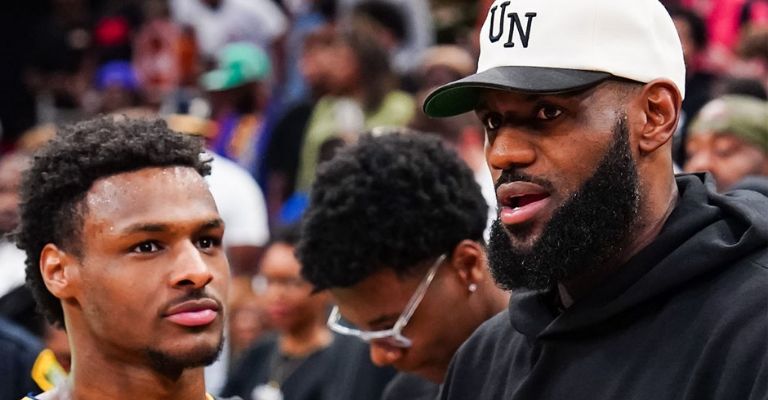 Con el acuerdo, LeBron jugaría al lado de su hijo