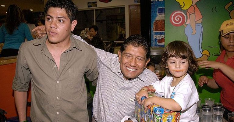 Juan Osorio llora al hablar de la muerte de su hijo Juan Osorio Jr.