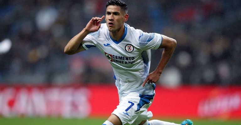 Antuna deja al Cruz Azul