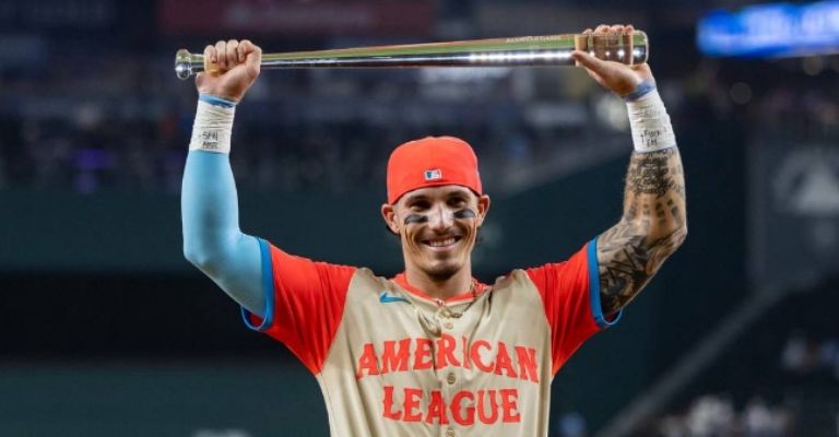 Durán recibe el premio a mejor pelotero del Juego de las Estrellas