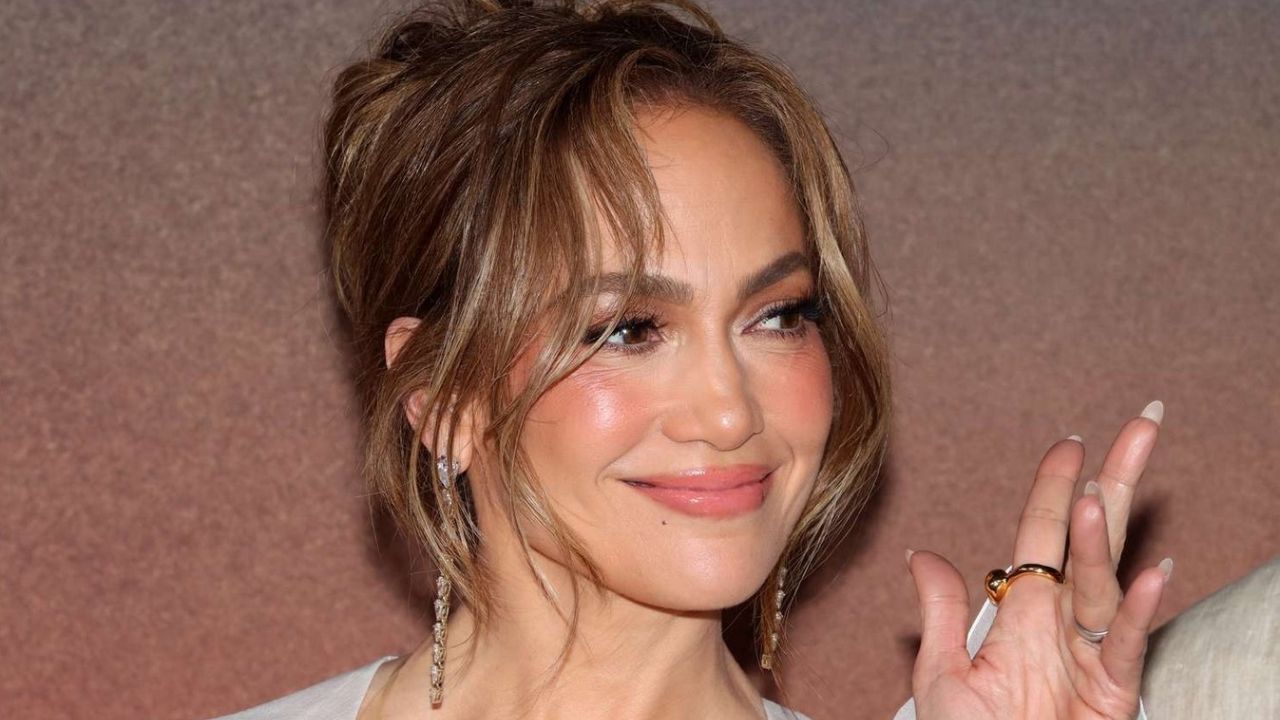 Jennifer Lopez lanzará nueva canción con Grupo Firme