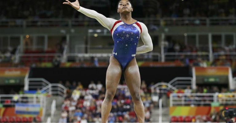 Biles está de regreso en unos juegos, tal vez por última vez