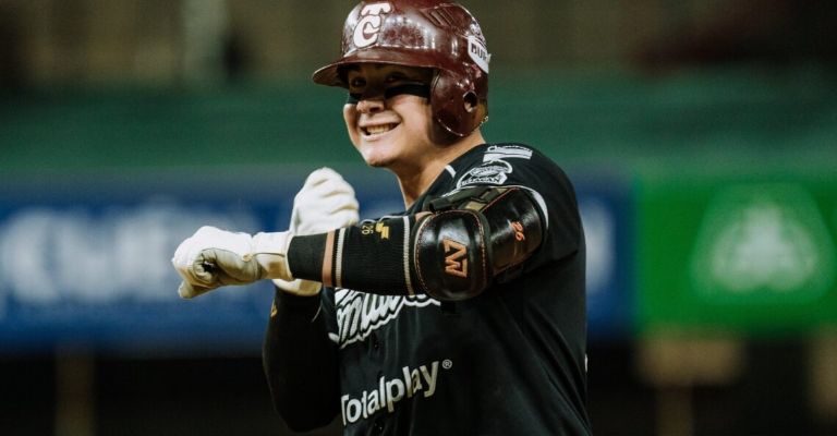 Wilson deja a los Tomateros de Culiacán