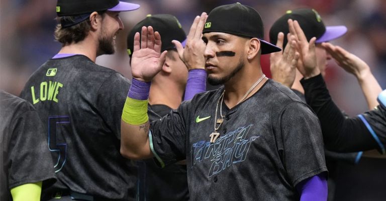 El sonorense vestirá su tercera casca en las Mayores