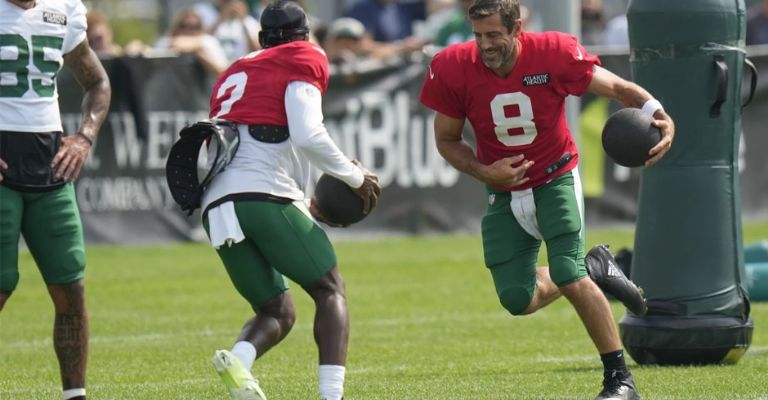 Rodgers sigue poniéndose en forma