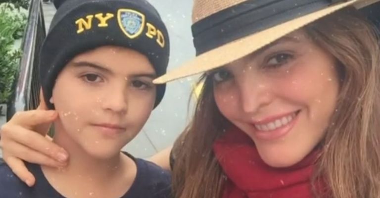 Ana Bárbara llora conmovida al dar inesperada noticia de sus hijas