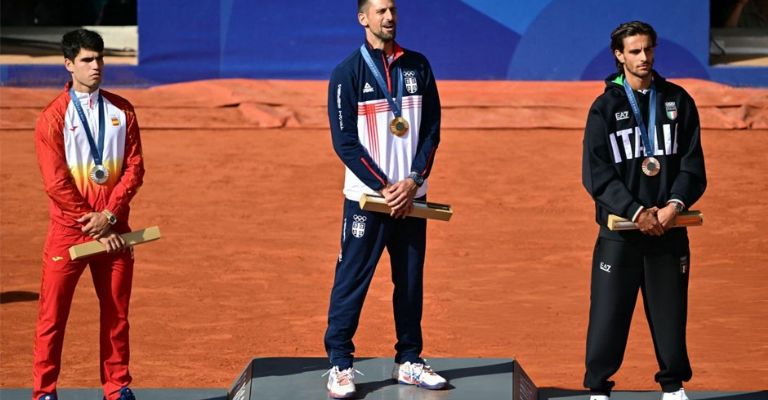 'Nole' en lo más alto del podio en París