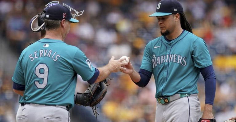 Servais deja el cargo después de casi ocho años