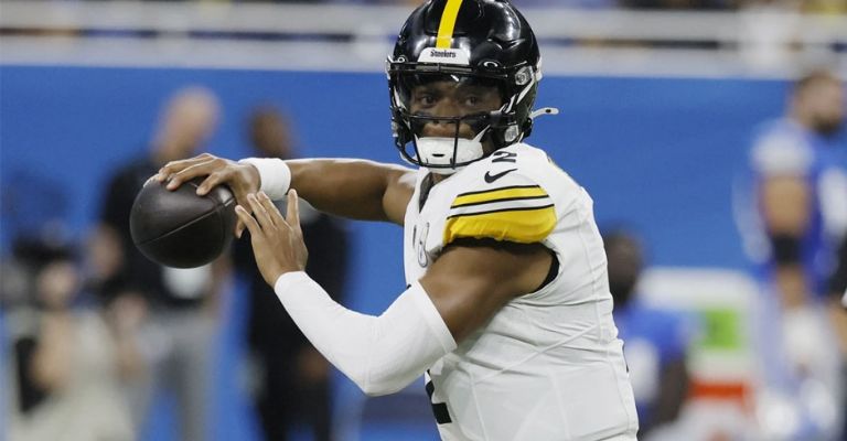 Fields deberá 'calentar' banca en Pittsburgh