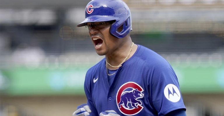 El panameño festeja uno de sus imparables