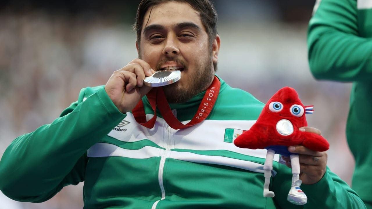 Sonora dice presente en París: El hermosillense Édgar Fuentes gana medalla de plata