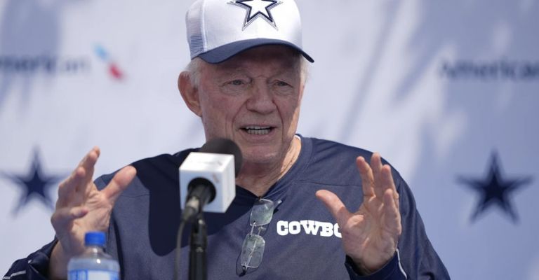 Jerry Jones abrió la chequera en serio
