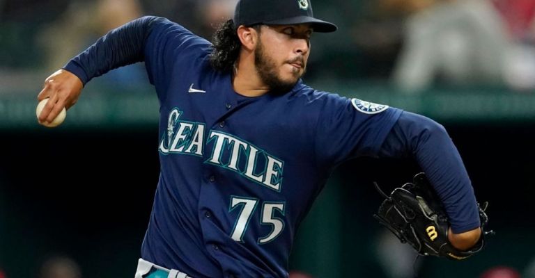 El mexicano Adrián Muñoz se apuntó el salvamento