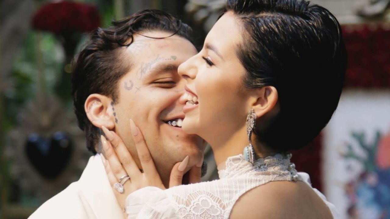 Nodal y Ángela Aguilar se comprometerían en septiembre