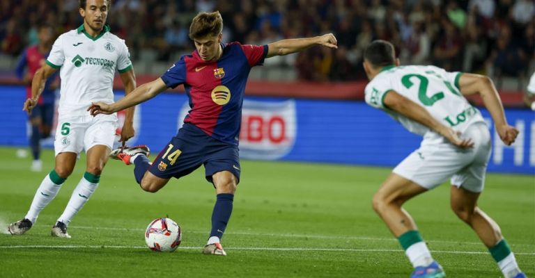 Pablo Torre saca un disparo ante el Getafe