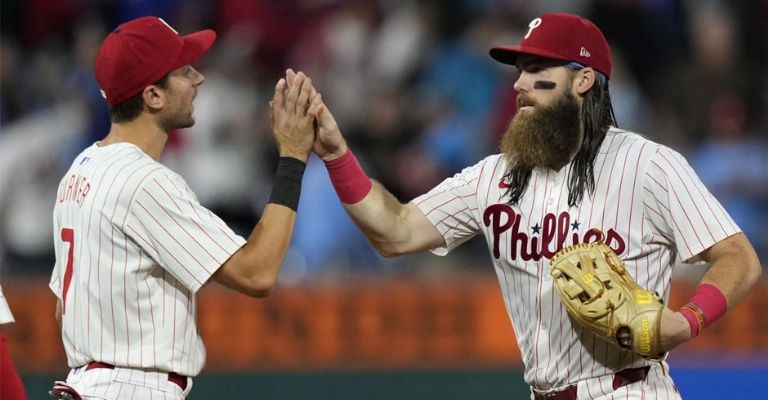 Turner y Marsh celebran su triunfo