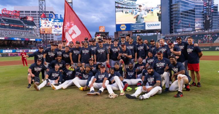 Atlanta consigue su boleto a la postemporada