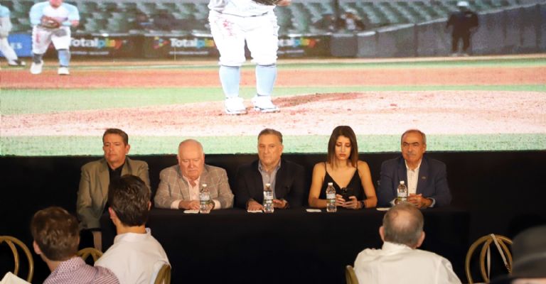 Autoridades de la LAMP presentes en la cena