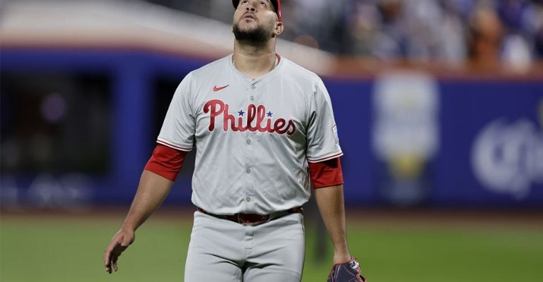 Estévez admitió el batazo de Lindor